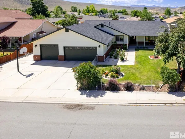 1445 Patricia Dr, Gardnerville, NV 89460