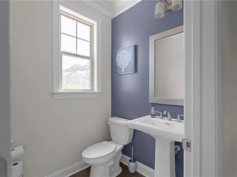 2042 Violet Ln — Photo 31