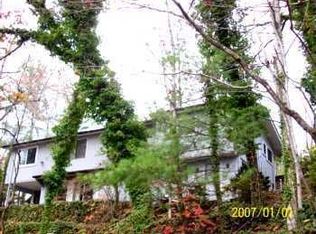 902 Snowbird Trl, Robbinsville, NC 28771