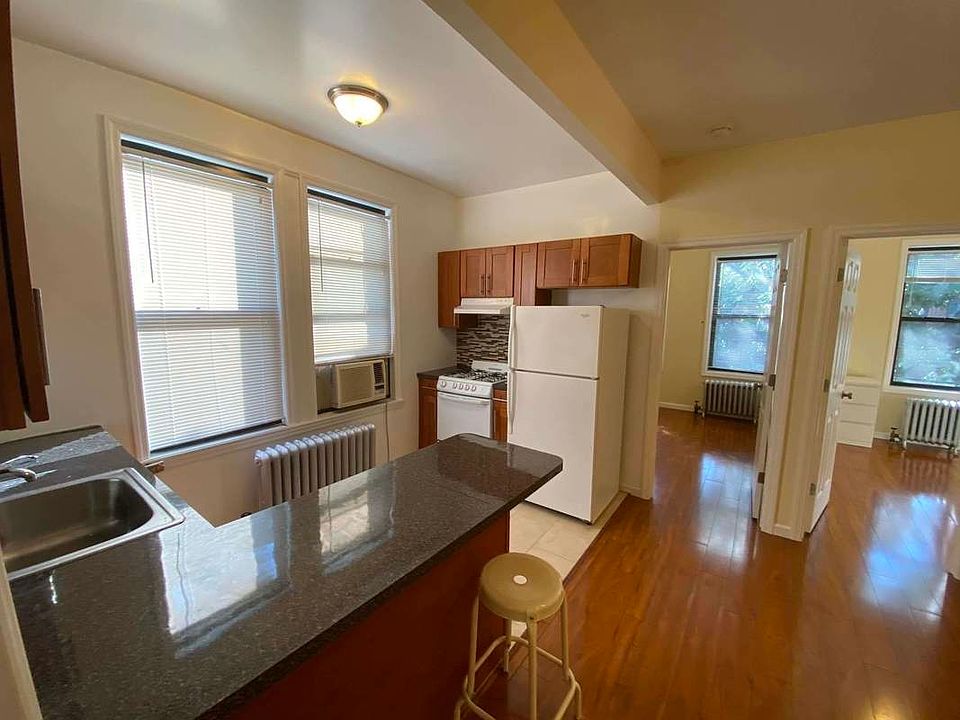 1st image of 31-49 33rd St #3A
