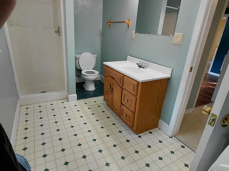 275 Sims Dr — Photo 8