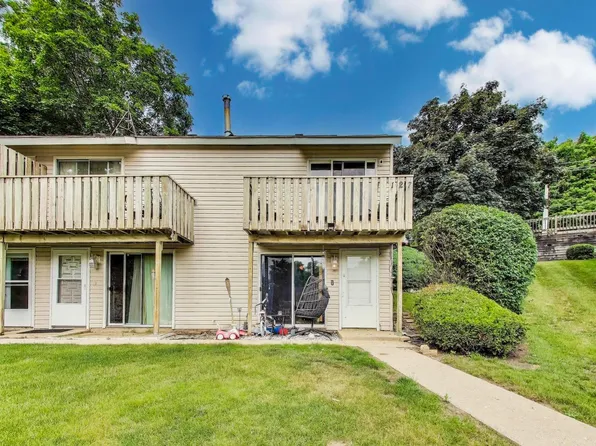 127 Forest Ave APT A, Fox Lake, IL 60020