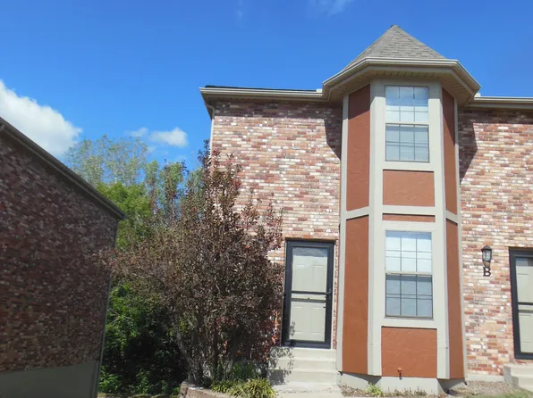 620 NE English Manor Dr APT A, Lees Summit, MO 64086