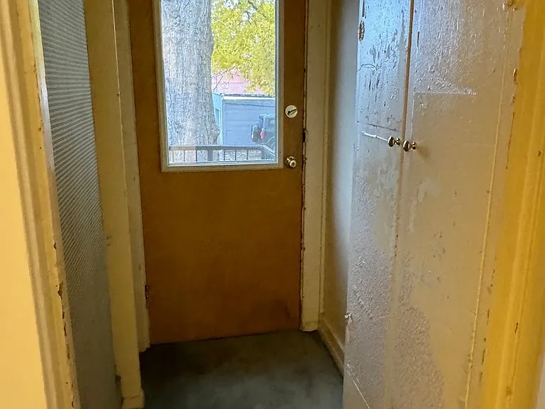 104 S Palouse St — Photo 9