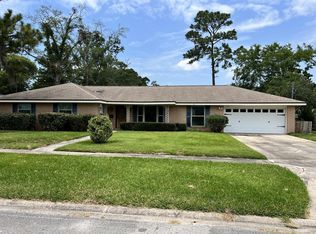 1148 Montego Rd E, Jacksonville, FL 32216