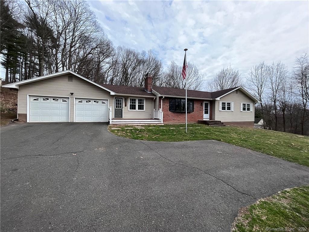 726 Avery St, South Windsor, CT 06074 Zillow