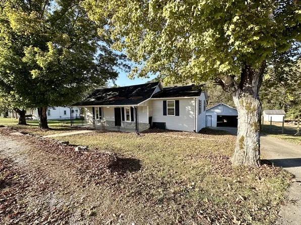 729 Lancaster Hwy, Lancaster, TN 38569