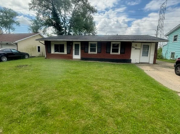 413 Bellarmine Dr W, Joliet, IL 60436