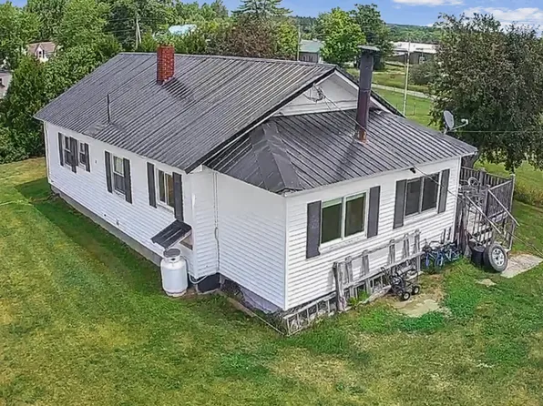 18 Johnson Flat Road, Burnham, ME 04922