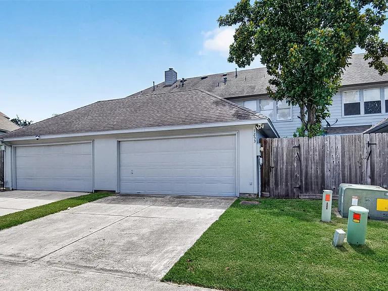 1253 El Camino Village Dr — Photo 37