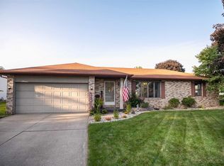 304 Eugene Dr, Middlebury, IN 46540