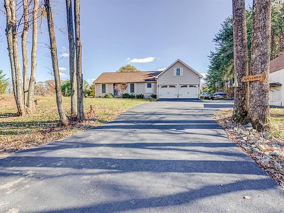 4th image of 1336 Bluewater Dr Lot 21