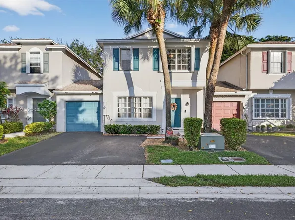 6008 N Golden Beauty Ln, Tamarac, FL 33321