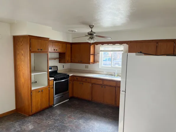5080 N 127th St, Butler, WI 53007