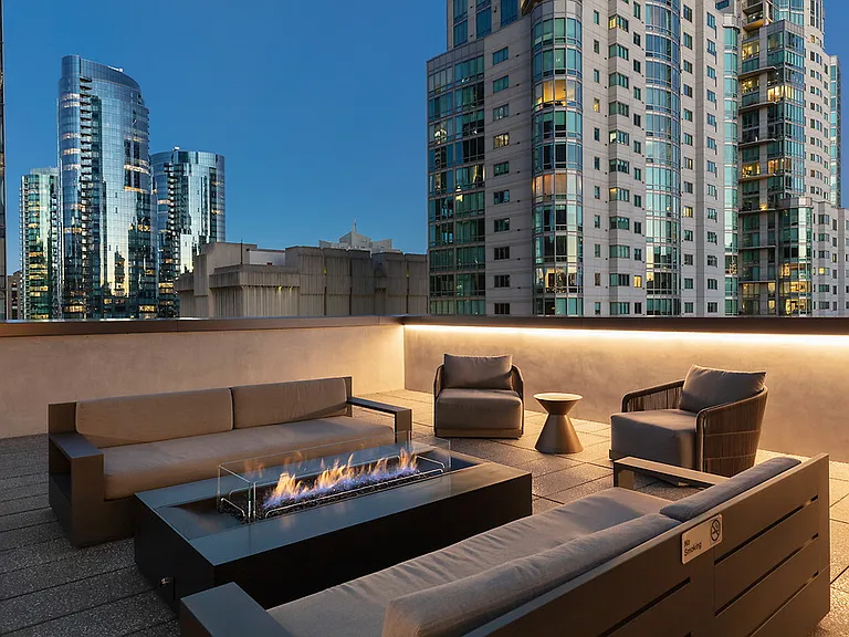 500 Folsom — Photo 42