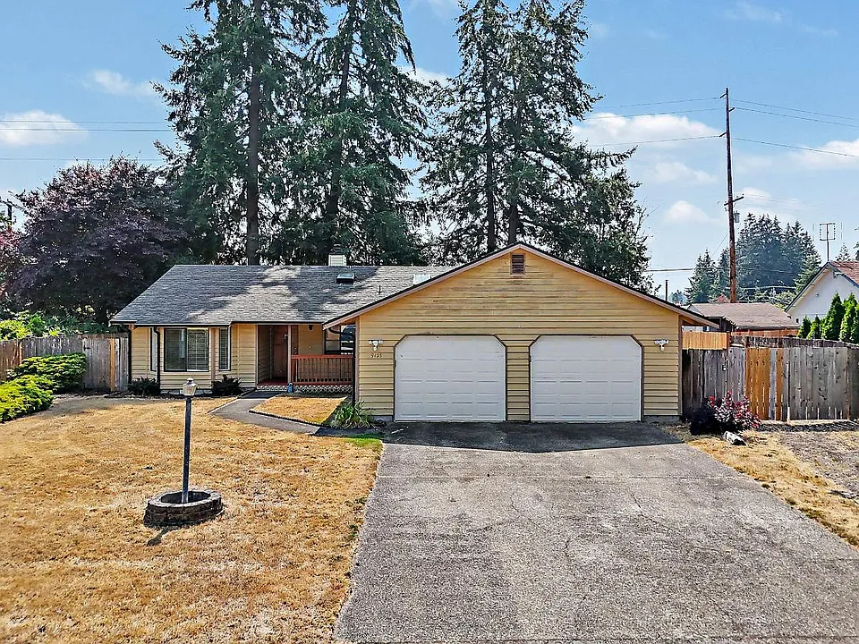 9123 Wendy Dr SE