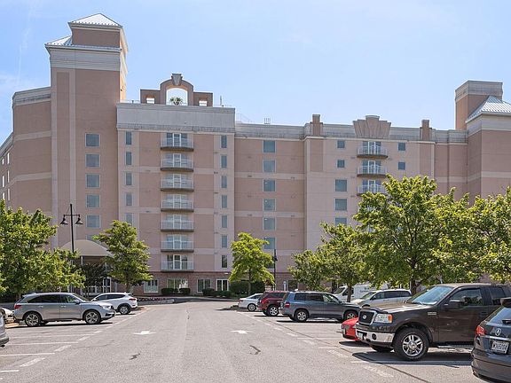 2nd image of 8501 Bayside Rd Unit 605