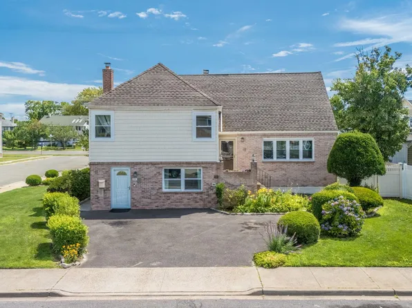 205 Saint Marks Avenue, Freeport, NY 11520