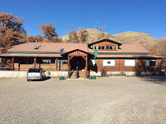 4662 sq.ft Log Home