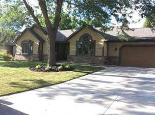 730 Denison Cir, Sheboygan Falls, WI 53085
