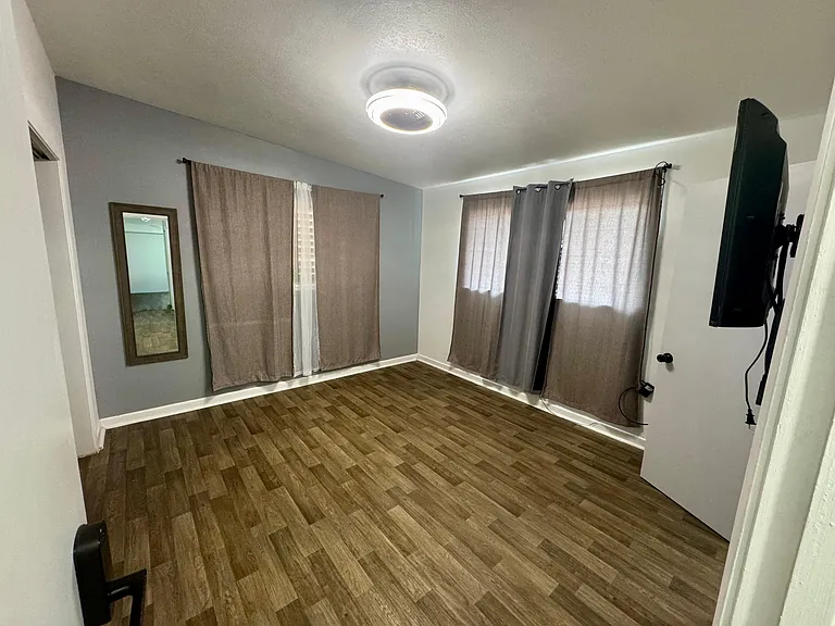 1305 Aswan Dr — Photo 17