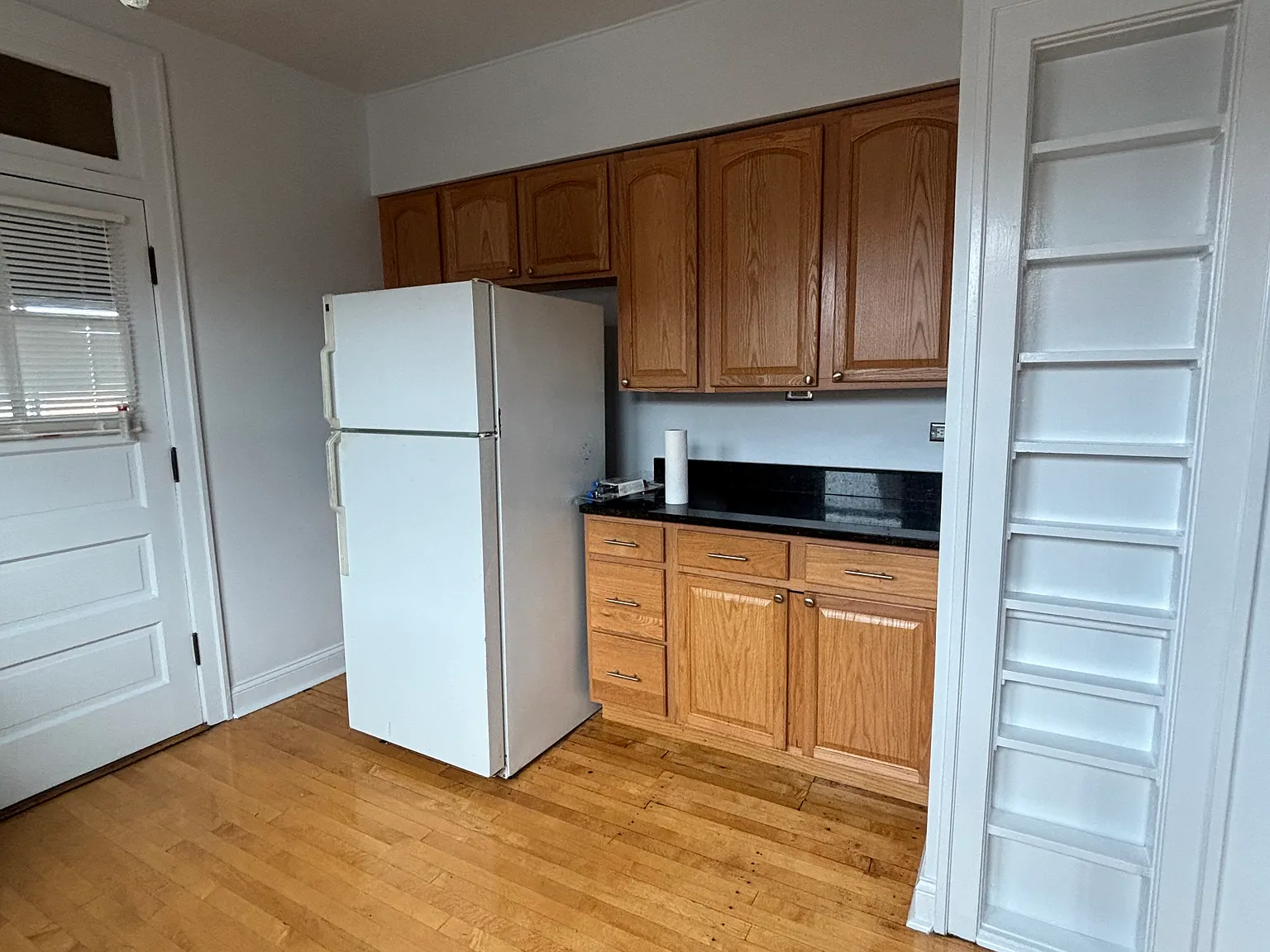 2 bed, 1321 sqft, $1,650 — Photo 2