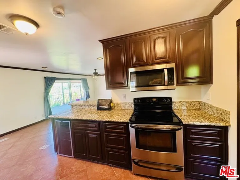 21963 Strawberry Ln — Photo 10