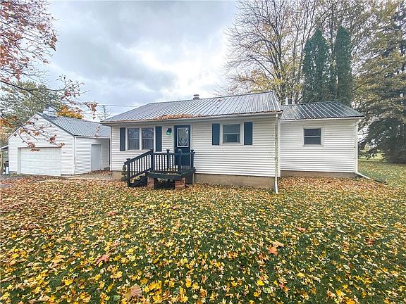 4th image of 3056 E Bayard Street Ext