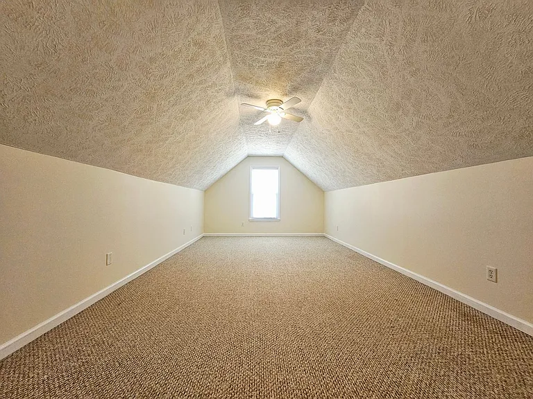 310 Buckeye Dr — Photo 7