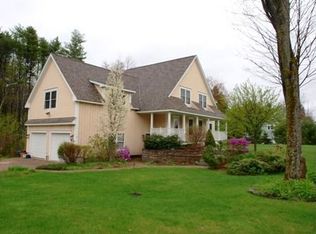 10 Country Crk, North Yarmouth, ME 04097