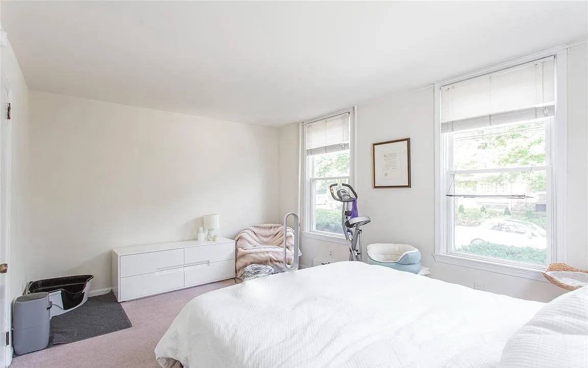2 bed, 1002 sqft, $1,950 — Photo 4