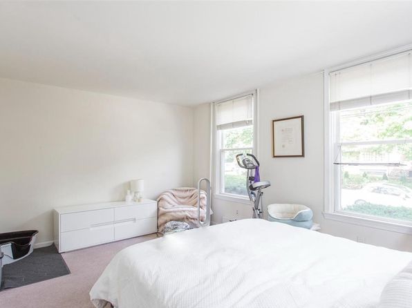 122 Union Ave FLOOR 1