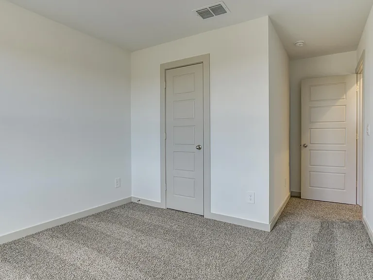 25 Wilshire Blvd — Photo 20
