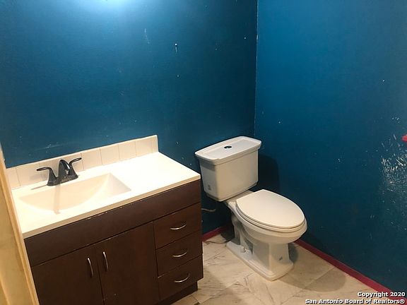5th image of 811 Koehler Ct