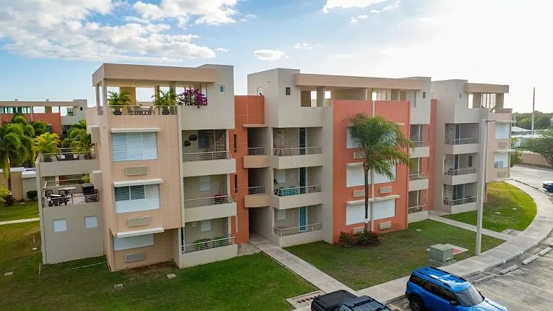 Cond Paseo Del Faro C-102