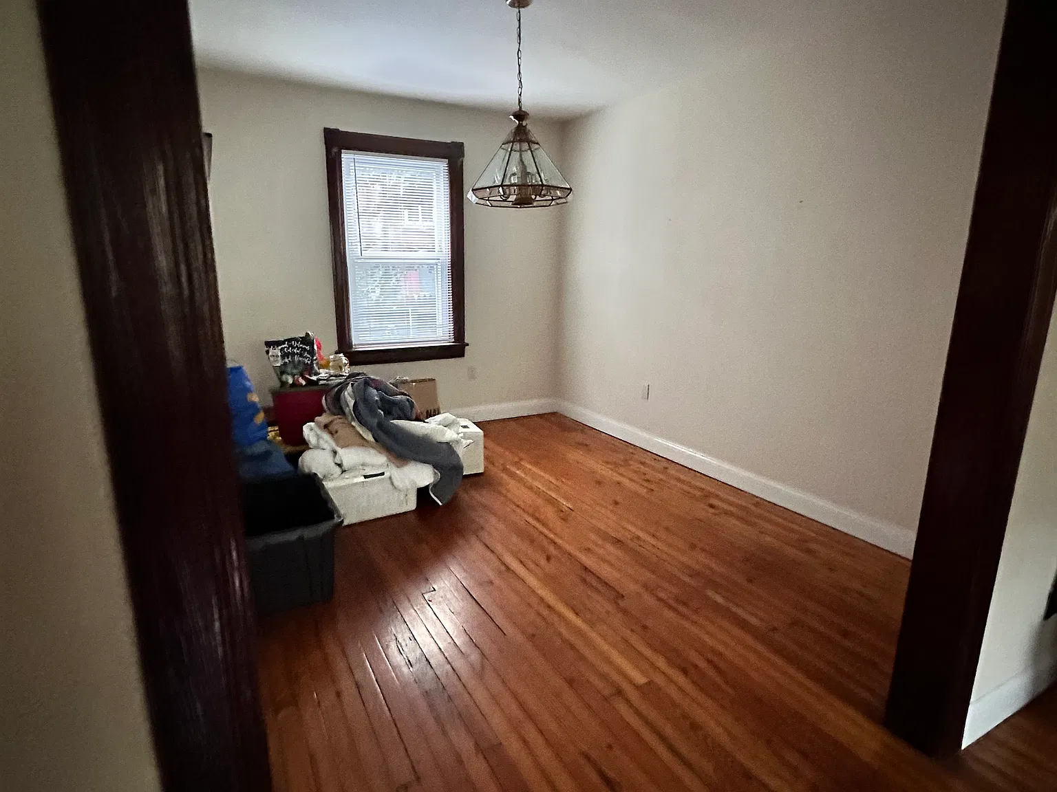 3 bed, 1.5 bath, 1700 sqft, $1,750 — Photo 1