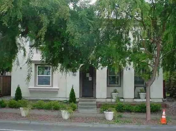 2210 Brookwood Ave, Santa Rosa, CA 95404