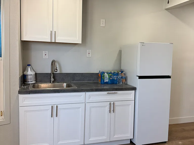 6205 Hughes St — Photo 1