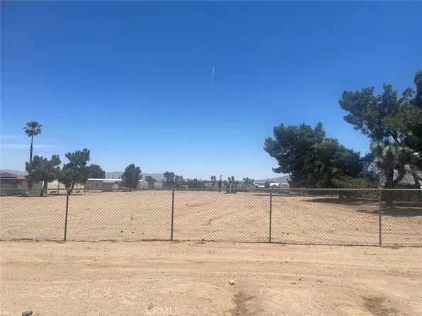 9859 Arroyo Ave, Hesperia, CA 92345