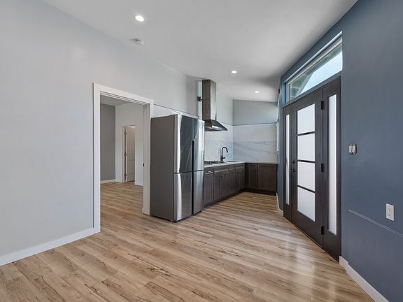 3rd image of 1195 Georgia St #C