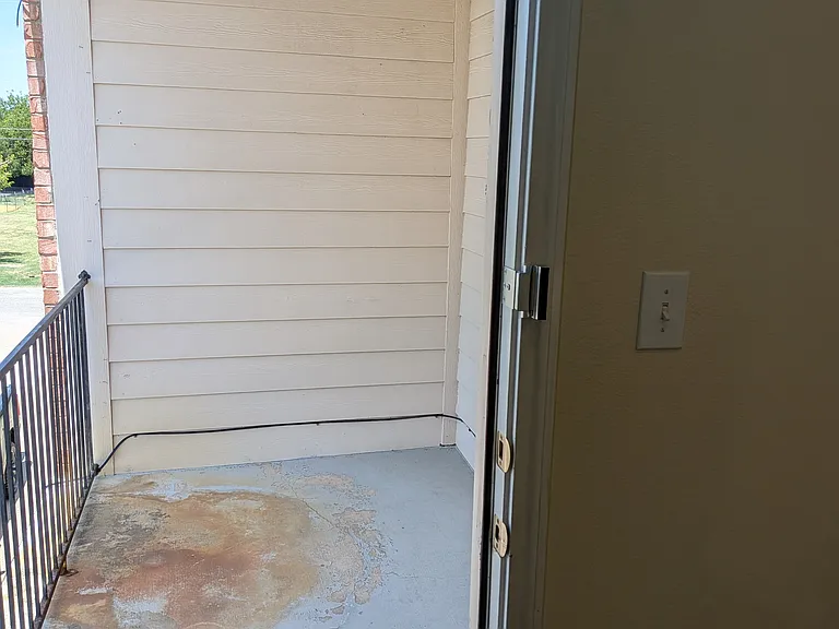 102 N Dallas St #202 — Photo 27