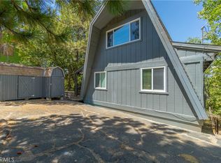 1154 Yukon Dr, Lake Arrowhead, CA 92352