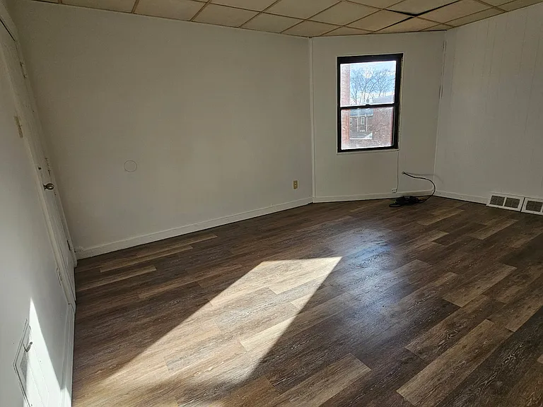 544 Bessemer Ave #3 — Photo 3