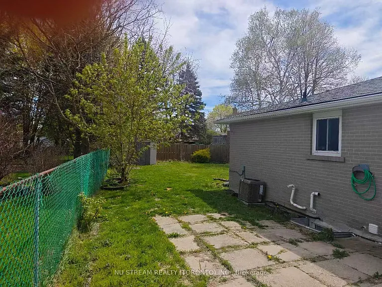 25 Bigwin Dr #BASEMENT — Photo 3