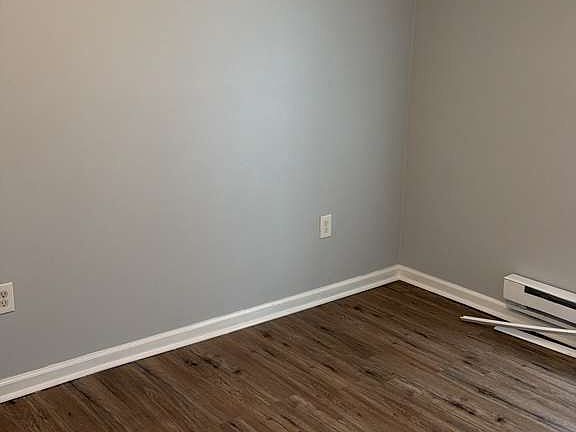 5th image of 233 W Diamond St