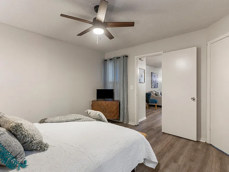 1207 S Quaker Ave #110 — Photo 21