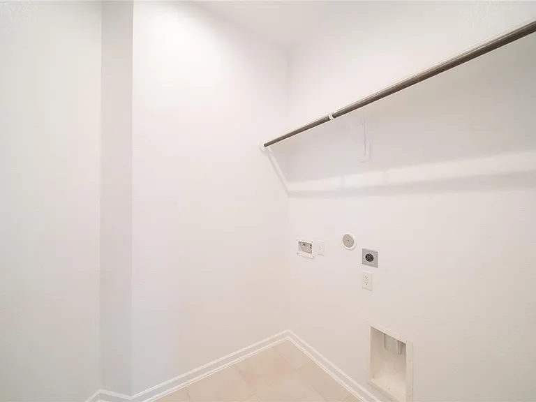 6007 Painted Plains Ln — Photo 15