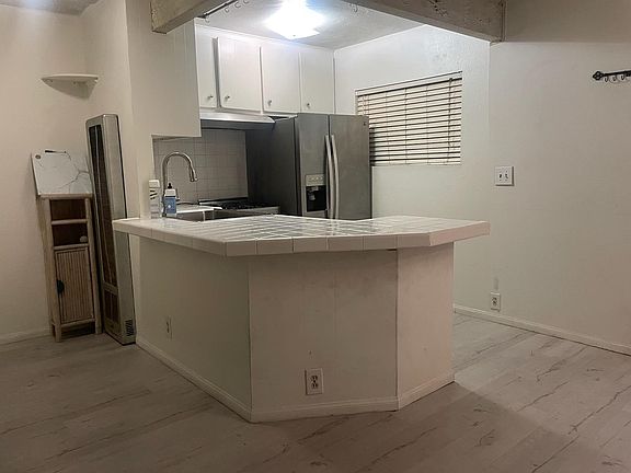 5th image of 4215 Highland Ave