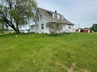 6196 W Plains Rd, Eaton Rapids, MI 48827