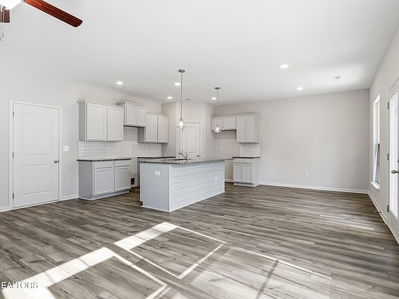 3rd image of 8844 Keenberg Ln